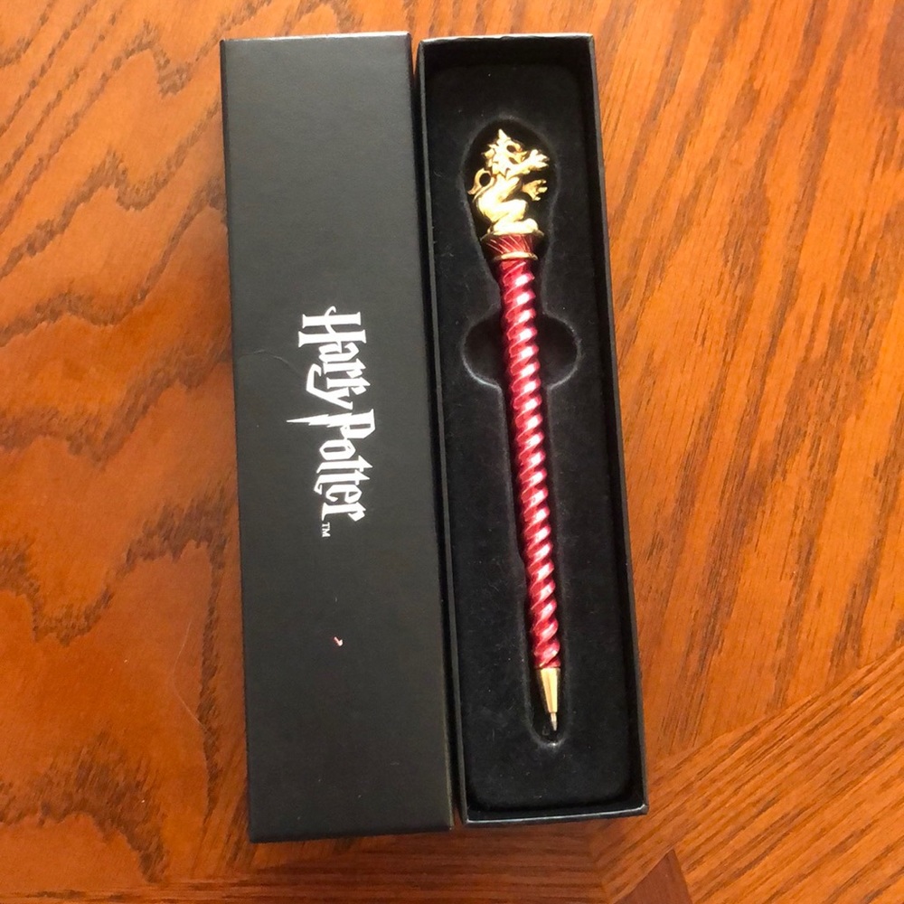 Gryffindor Pen